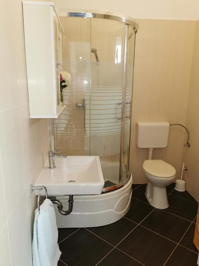 פורץ Apartments Darinka מראה חיצוני תמונה
