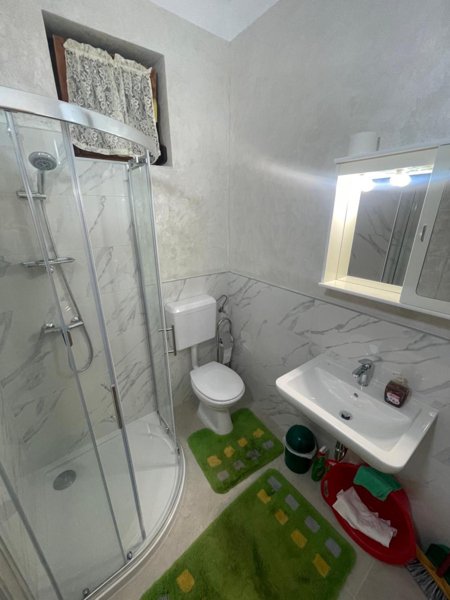 פורץ Apartments Darinka מראה חיצוני תמונה