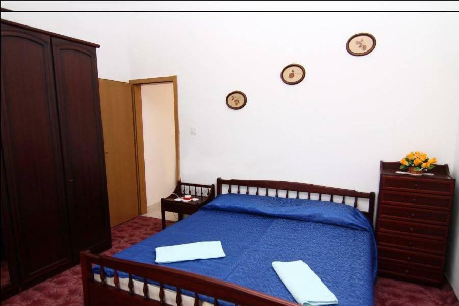 פורץ Apartments Darinka מראה חיצוני תמונה