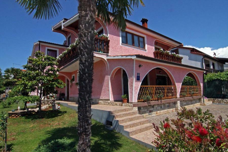 פורץ Apartments Darinka מראה חיצוני תמונה