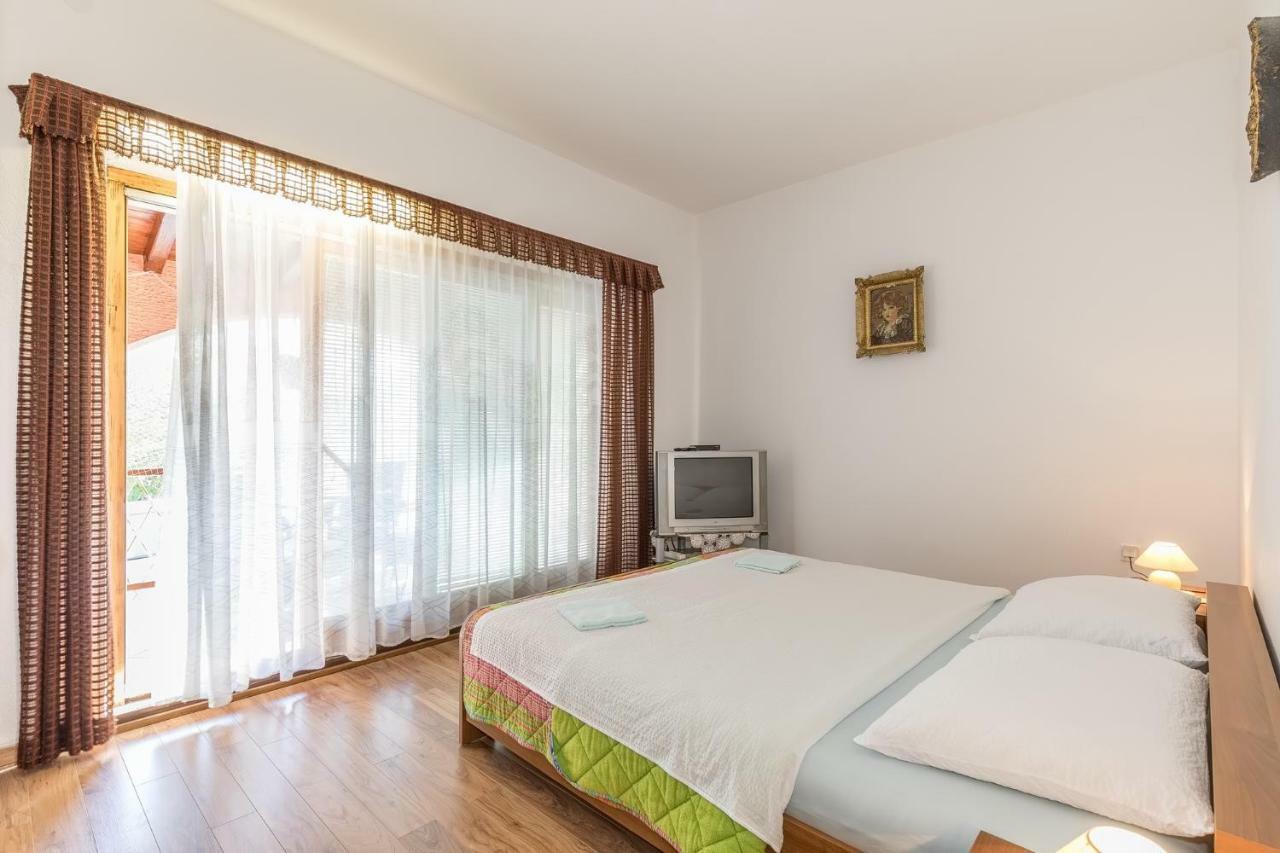 פורץ Apartments Darinka מראה חיצוני תמונה
